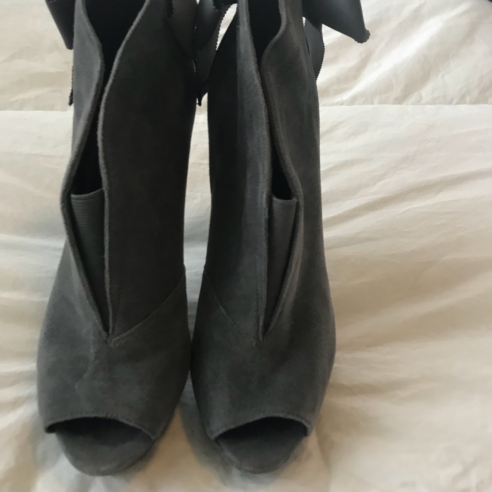 Vera wang platform Riley open toe pump - Picture 5 of 7